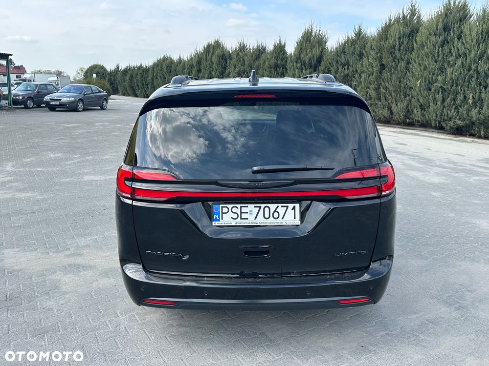 Chrysler Pacifica - 28