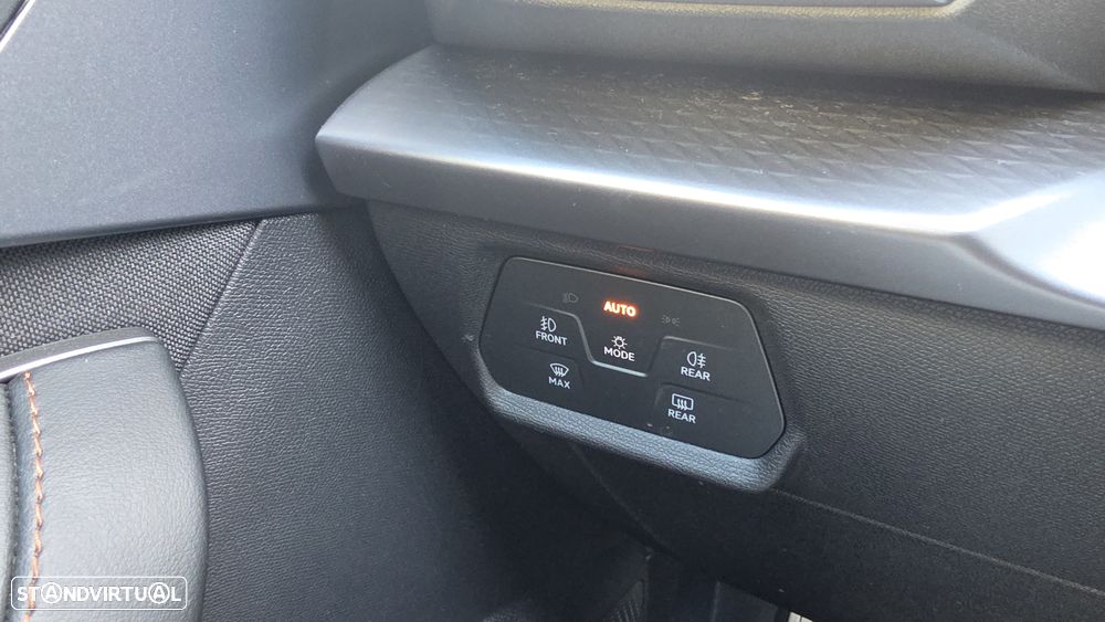 Cupra Formentor 1.5 e-Hybrid DSG - 36