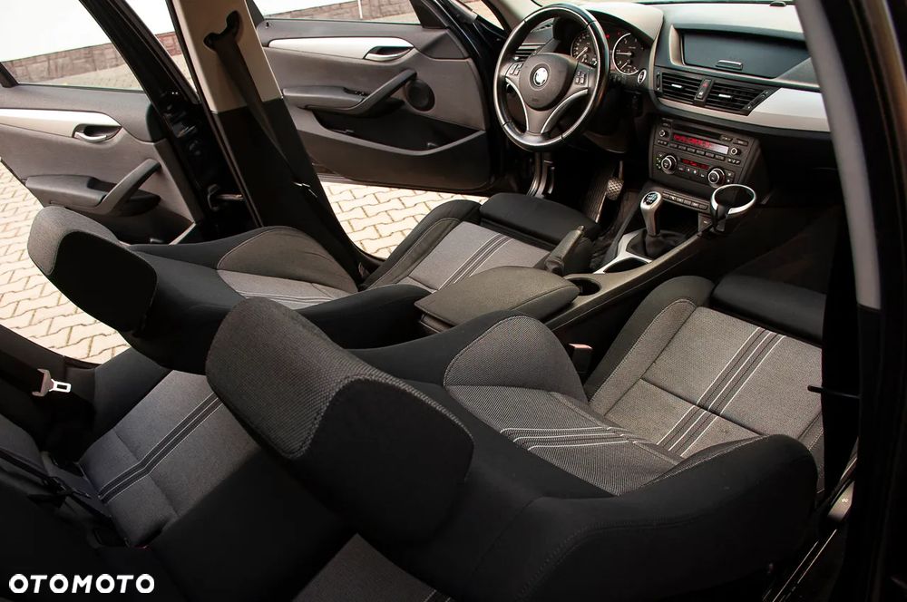 BMW X1 sDrive20d - 23