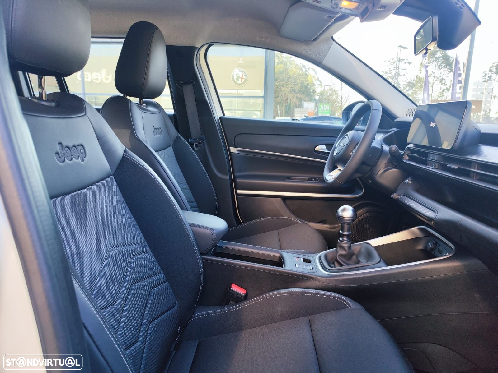 Jeep Avenger 1.2 GSE T3 Altitude - 9