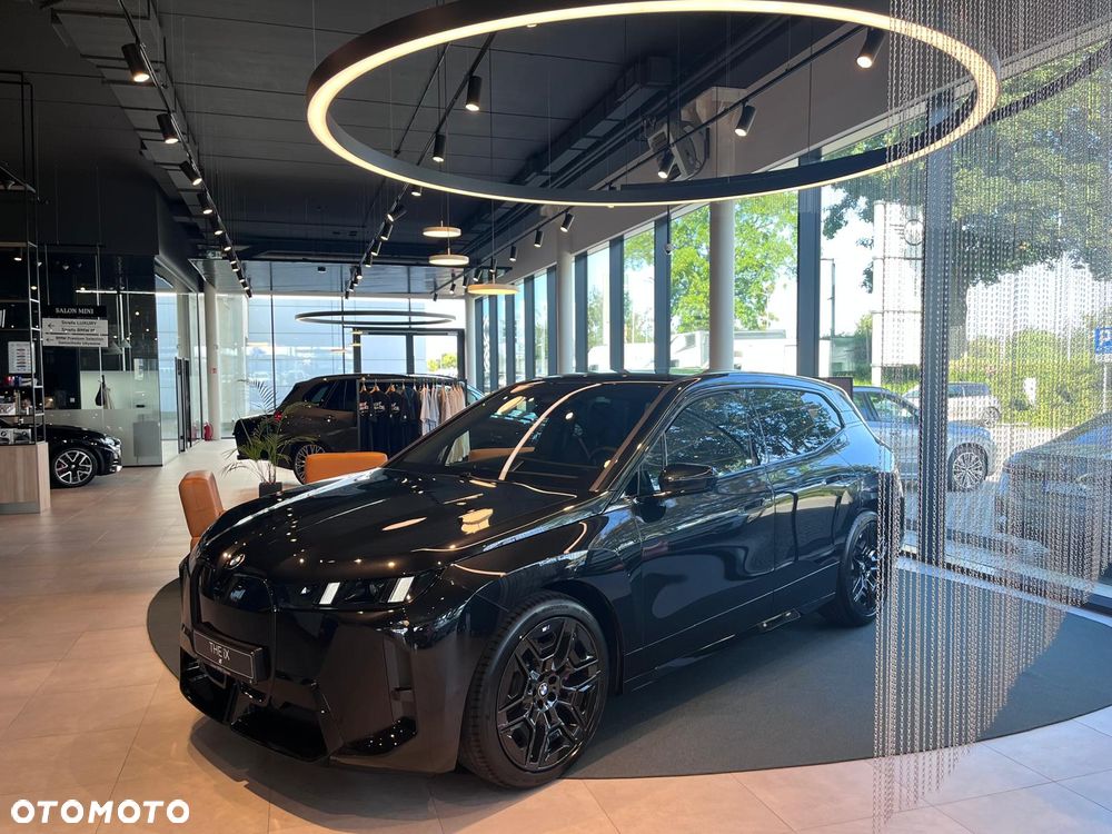 BMW iX xDrive45 - 2