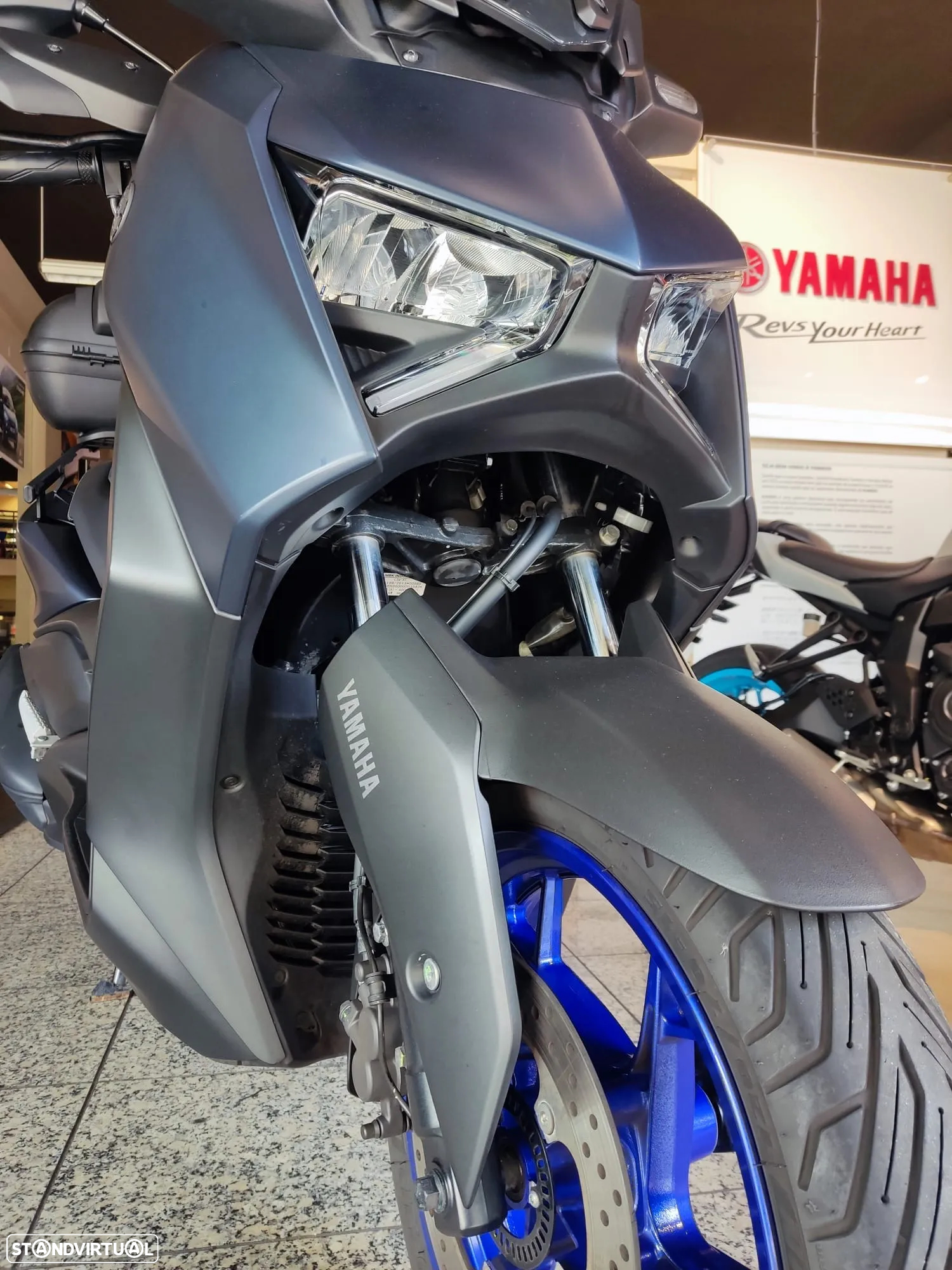 Yamaha X-Max - 4