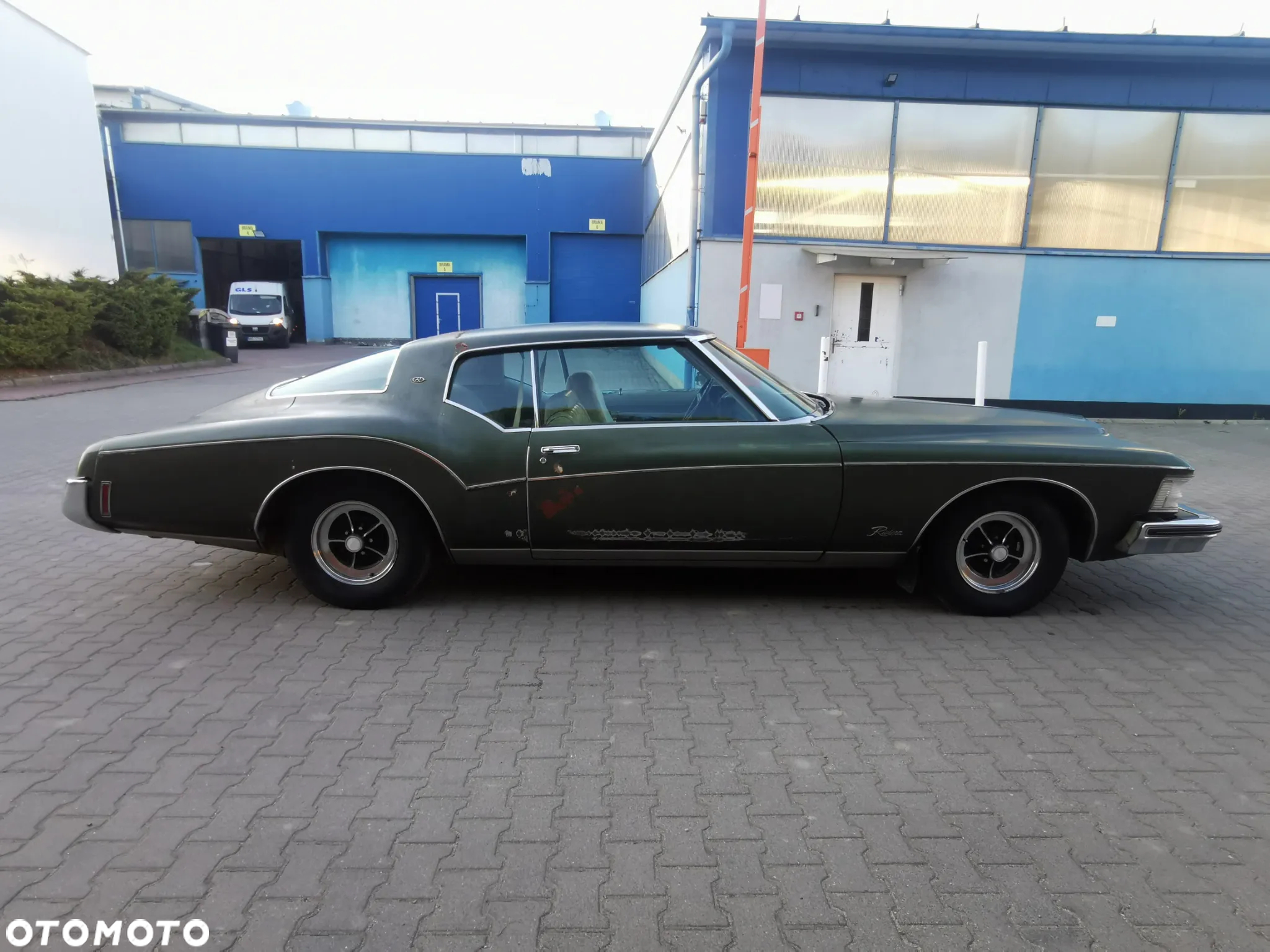Buick Riviera - 6