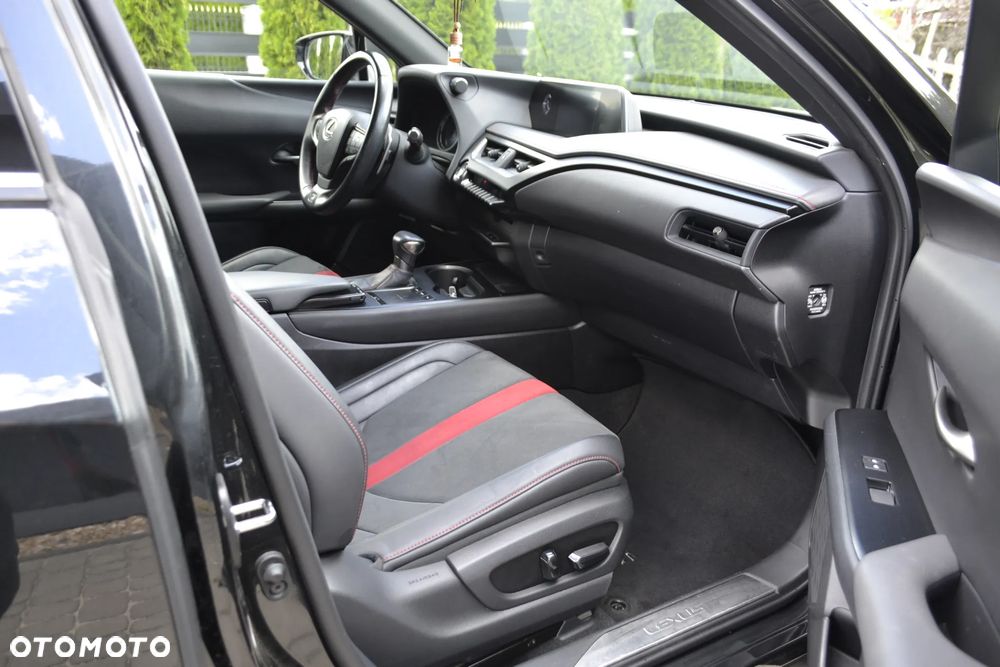 Lexus UX 200 GPF F Sport Design 2WD - 37