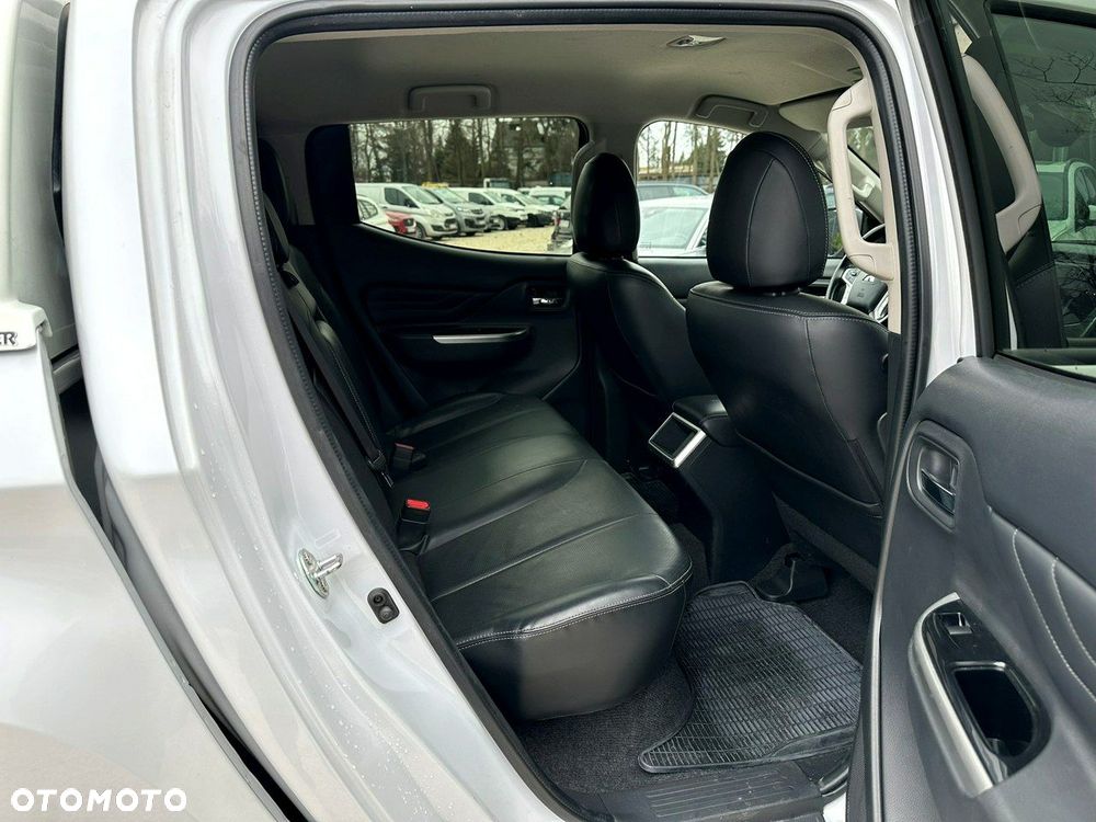 Mitsubishi L200 2.2 d DC Instyle Plus - 17