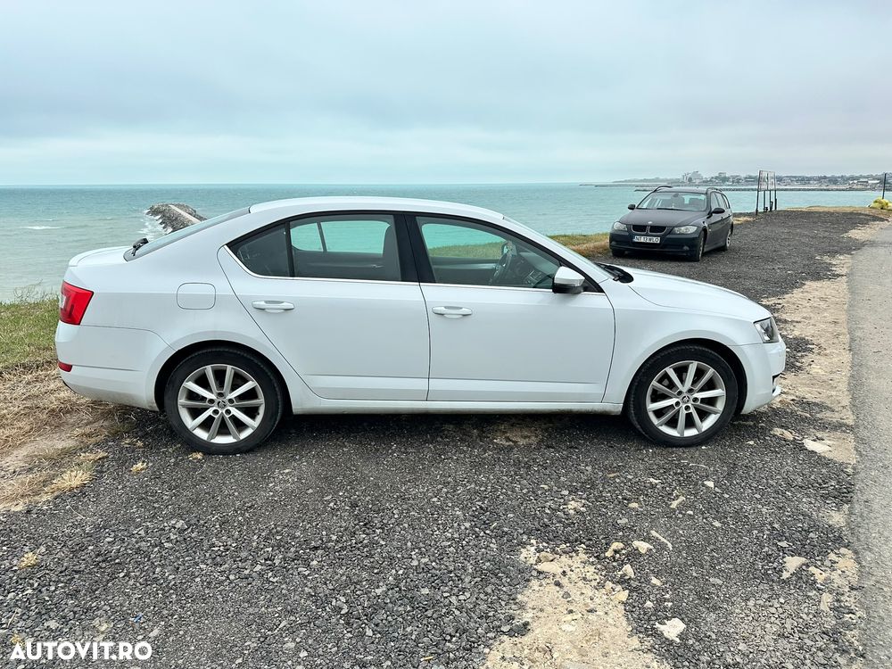 Skoda Octavia 1.4 TSI ELEGANCE - 2