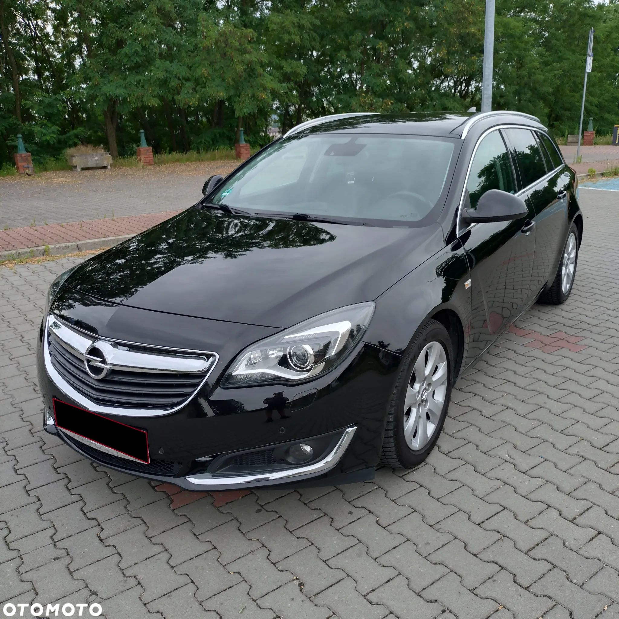 Opel Insignia - 1