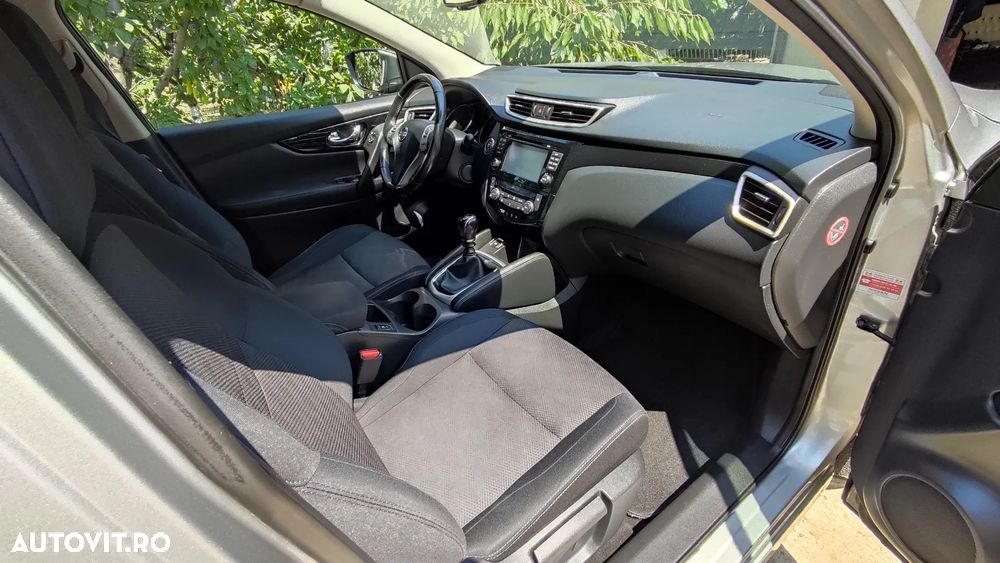 Nissan Qashqai 1.6 DCI N-Connecta - 15