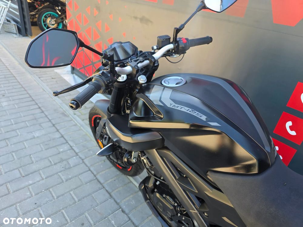 Yamaha MT - 9