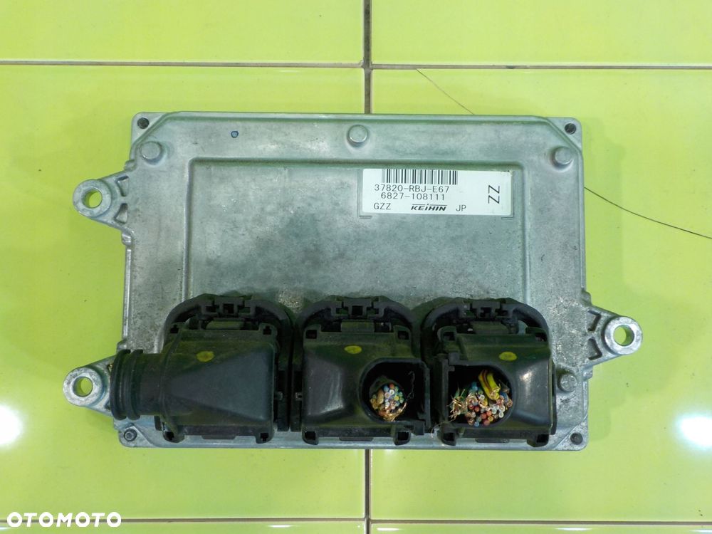 HONDA INSIGHT II 1.3 IMA 10r 5D sterownik komputer silnika 37820-RBJ-E67 - 1