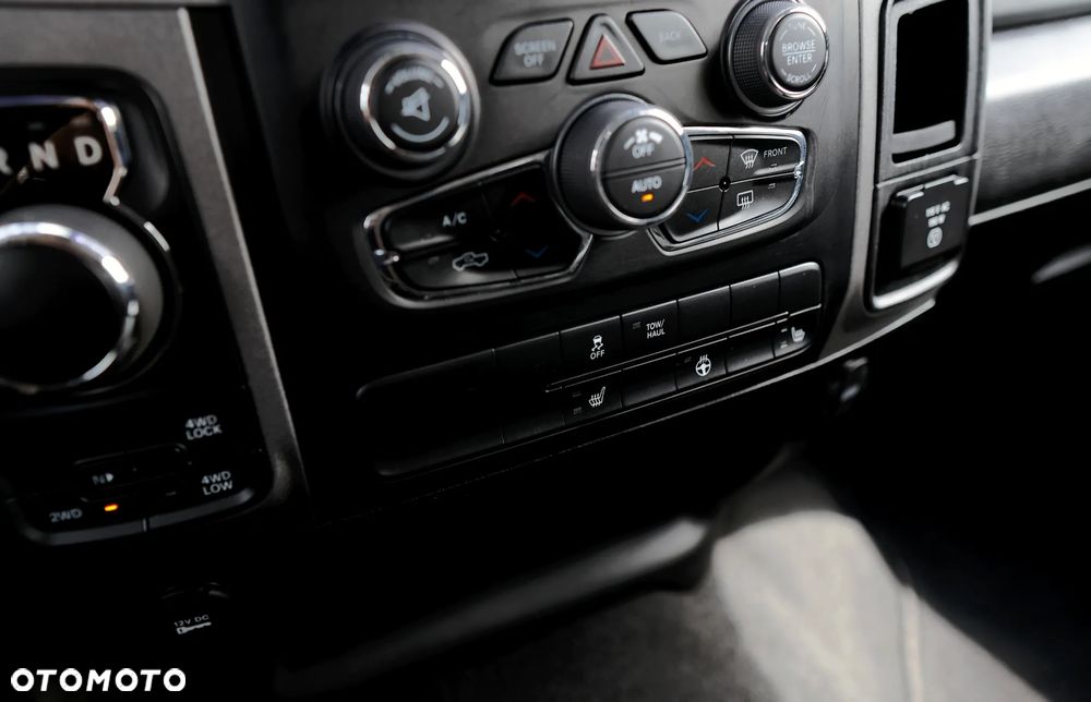 Dodge RAM - 29
