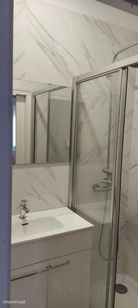 Quarto - localizado em Paranhos Porto - Grande imagem: 4/11