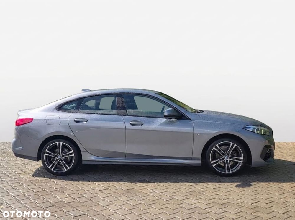 BMW Seria 2 218i M Sport - 8