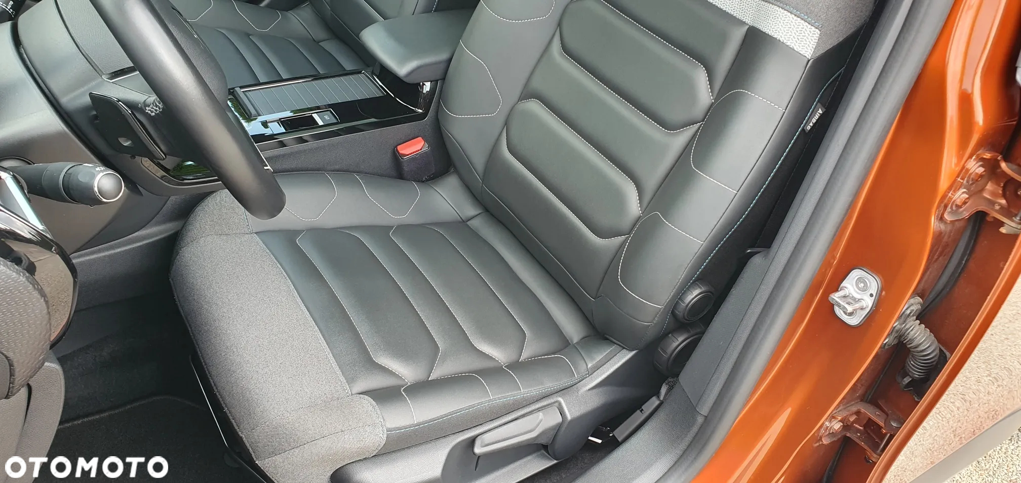 Citroën C4 PureTech 155 Stop&Start EAT8 SHINE - 30