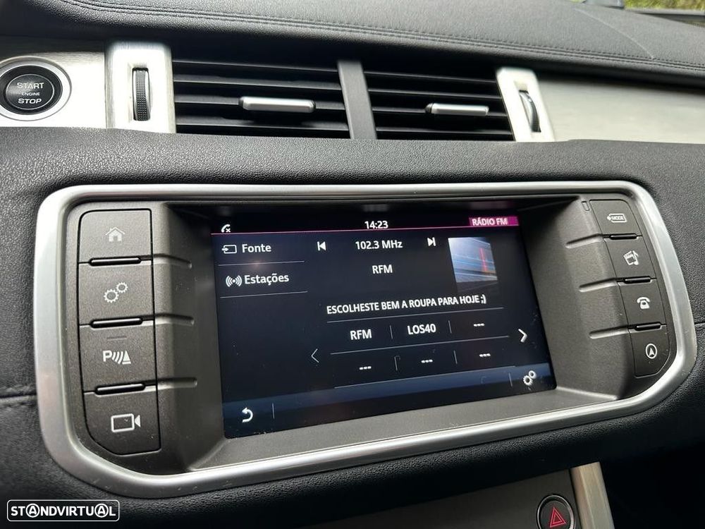 Land Rover Range Rover Evoque 2.0 D150 AWD R-Dynamic Auto - 34