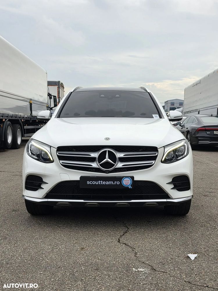 Mercedes-Benz GLC 300 4MATIC 9G-TRONIC AMG Line - 3