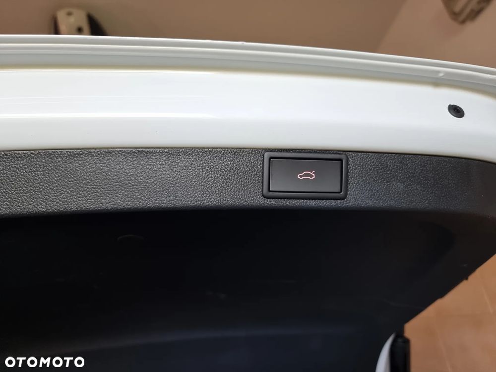 Skoda Octavia Combi 2.0 TDI DSG Ambition - 11