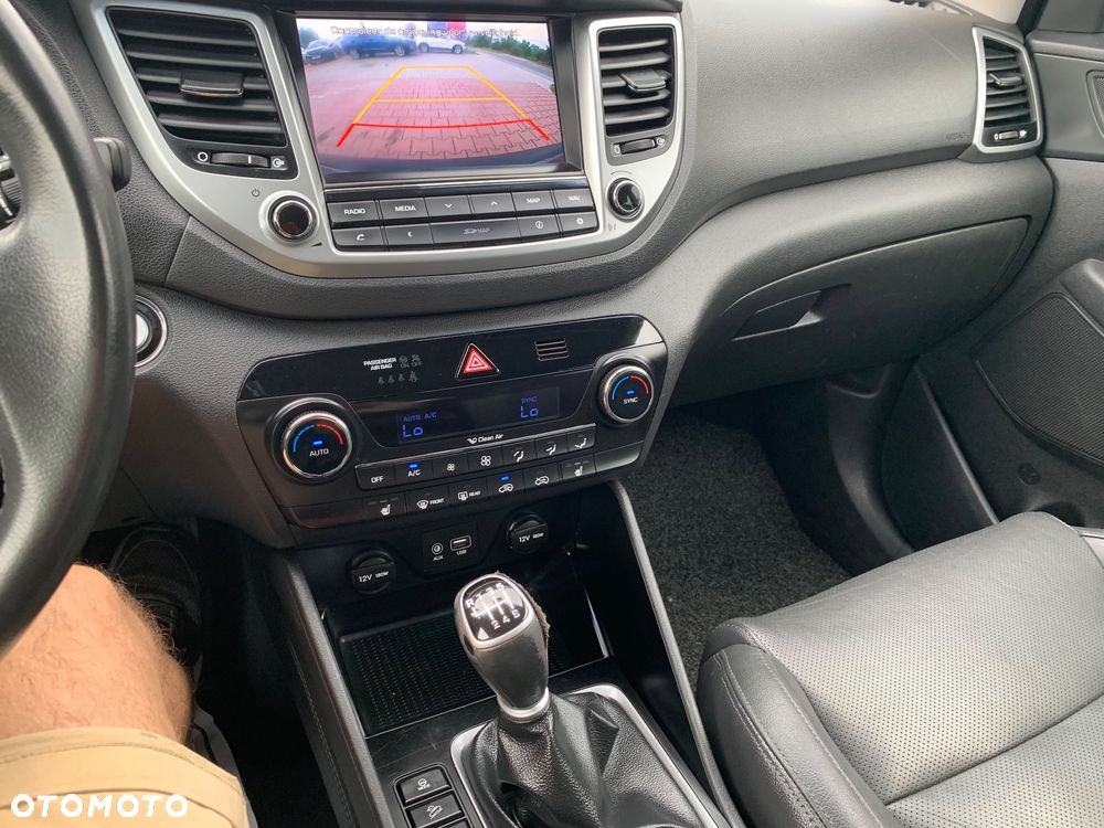 Hyundai Tucson blue 1.7 CRDi 2WD Trend - 23