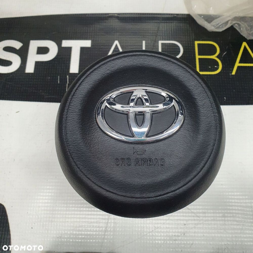 TOYOTA CROSS DESKA ROZDZIELCZA KONSOLA KOKPIT PULPIT PODUSZKI AIRBAG AIR BAG PASY KIT SET - 6