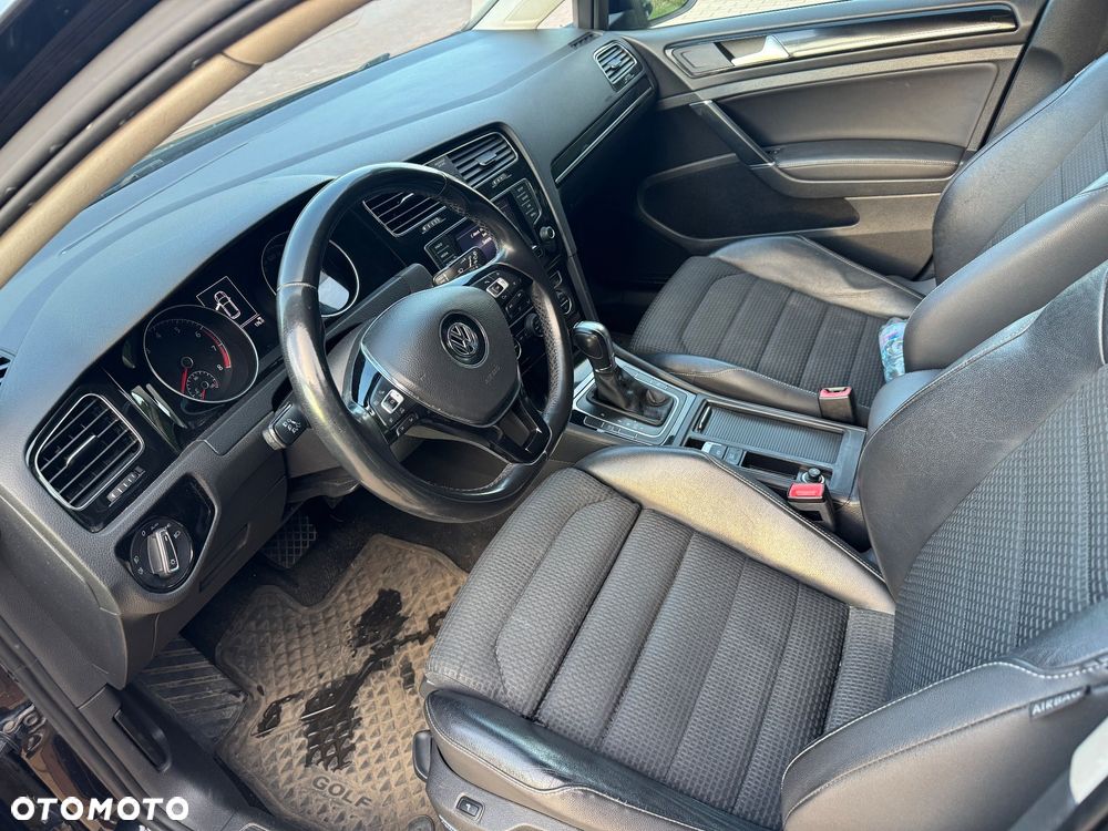 Volkswagen Golf 1.4 TSI BMT Comfortline DSG - 12