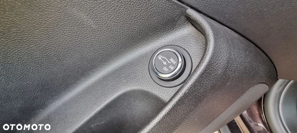 Opel Insignia - 14