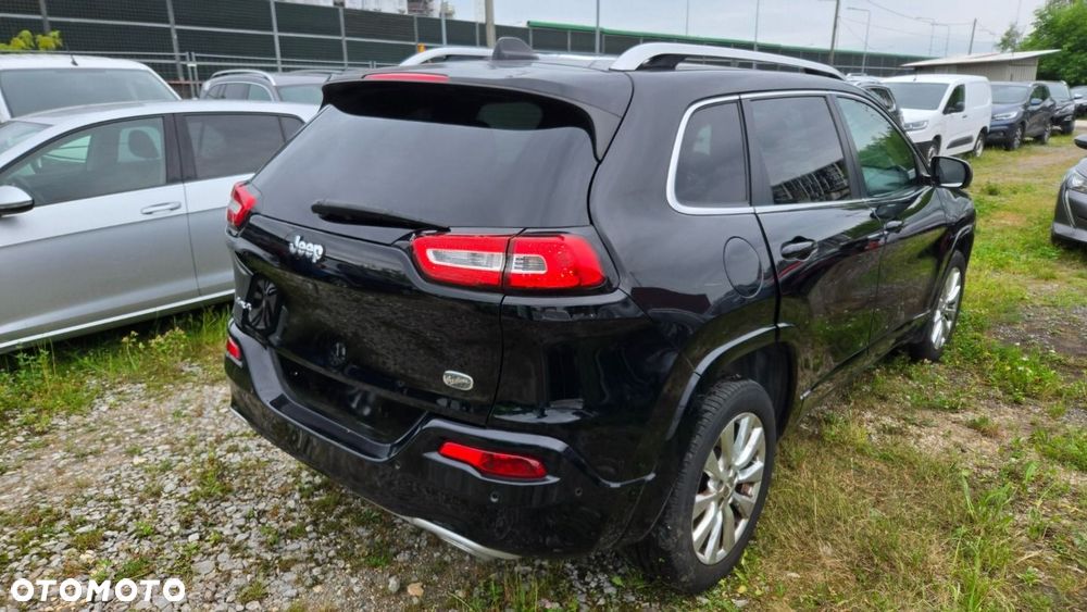 Jeep Cherokee - 8