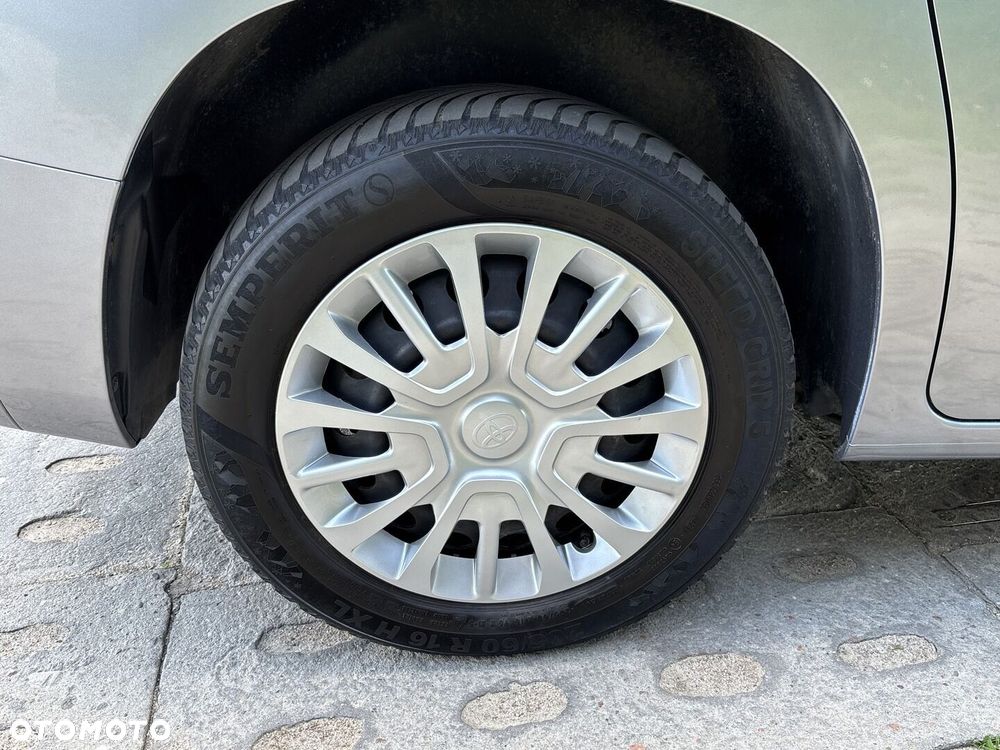 Toyota Proace City Verso 1.5 D-4D Business - 13
