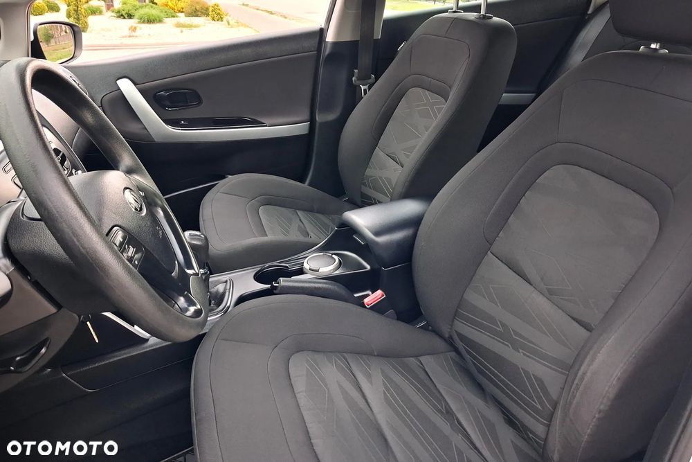 Kia Ceed 1.4 CVVT Dream Team Edition - 24