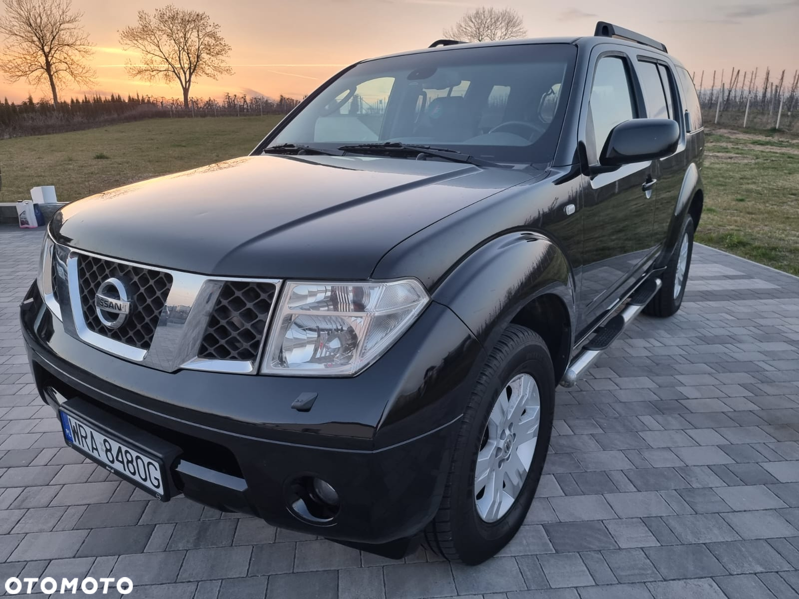 Nissan Pathfinder 2.5 D SE - 12