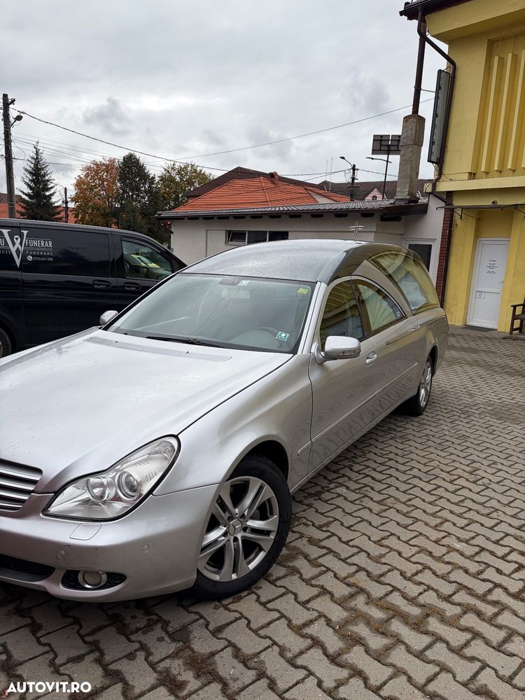 Mercedes-Benz E - 9