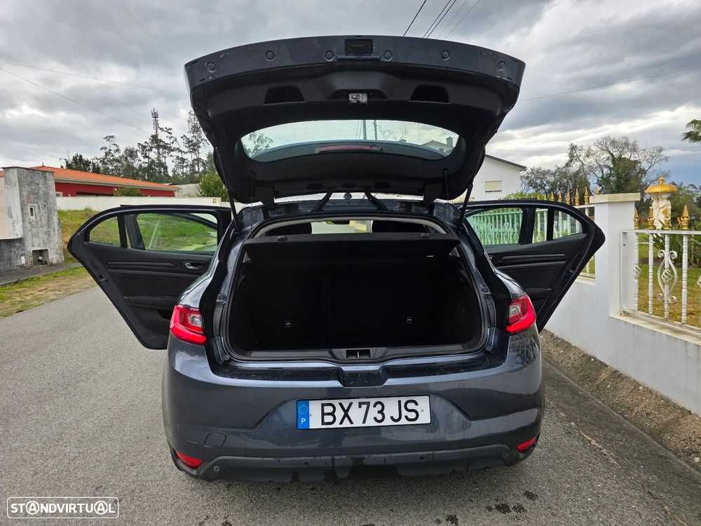 Renault Mégane 1.5 dCi Dynamique S - 4