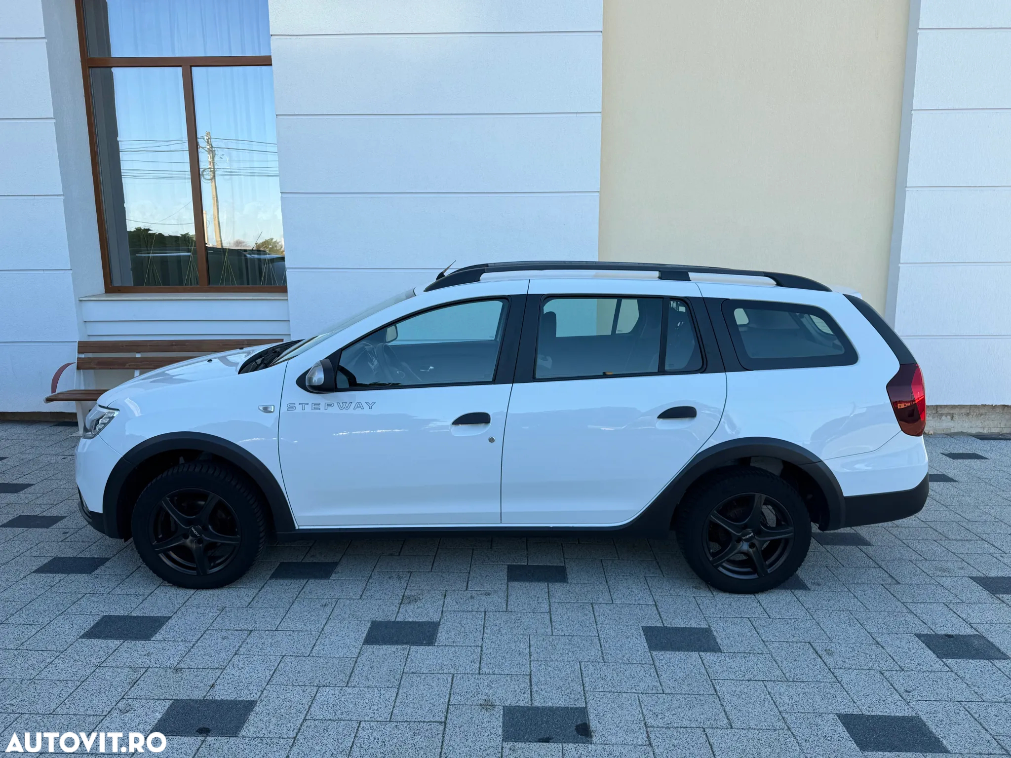 Dacia Logan Stepway TCe 100 GPL - 3