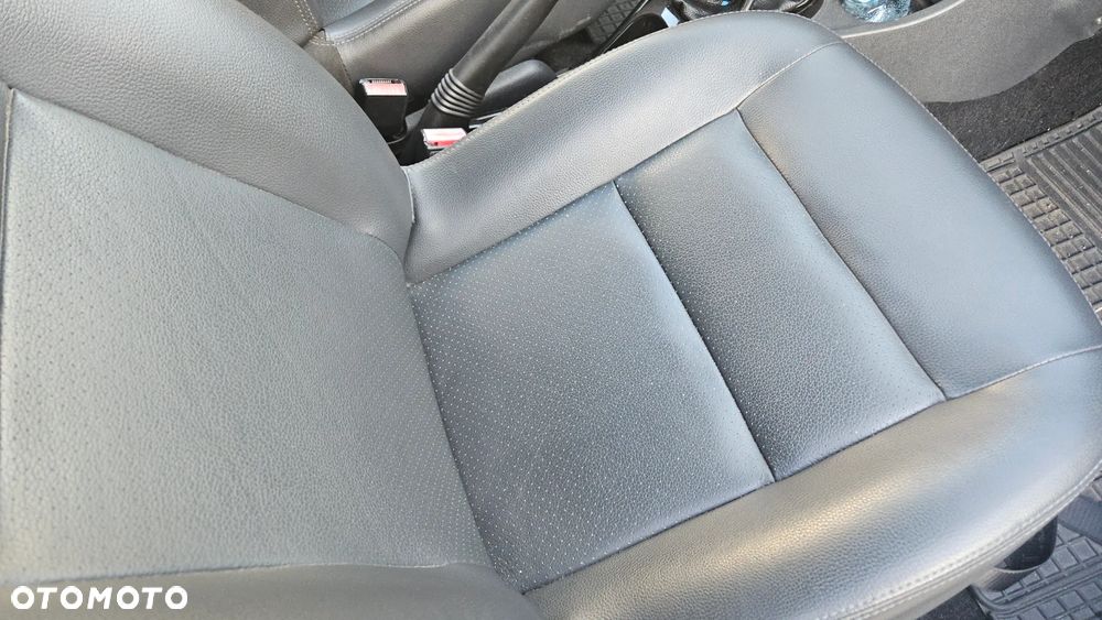 Dacia Duster 1.6 16V 4x2 Prestige - 38