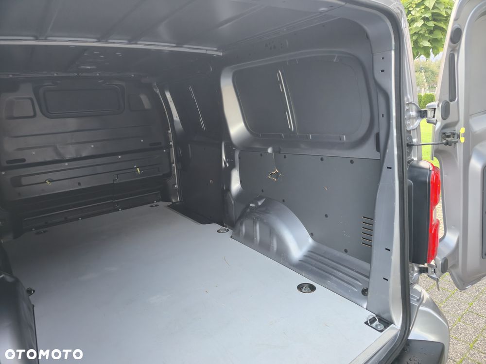 Opel Vivaro 2.0 CDTI Long 3,1t Enjoy (bryg.) - 26