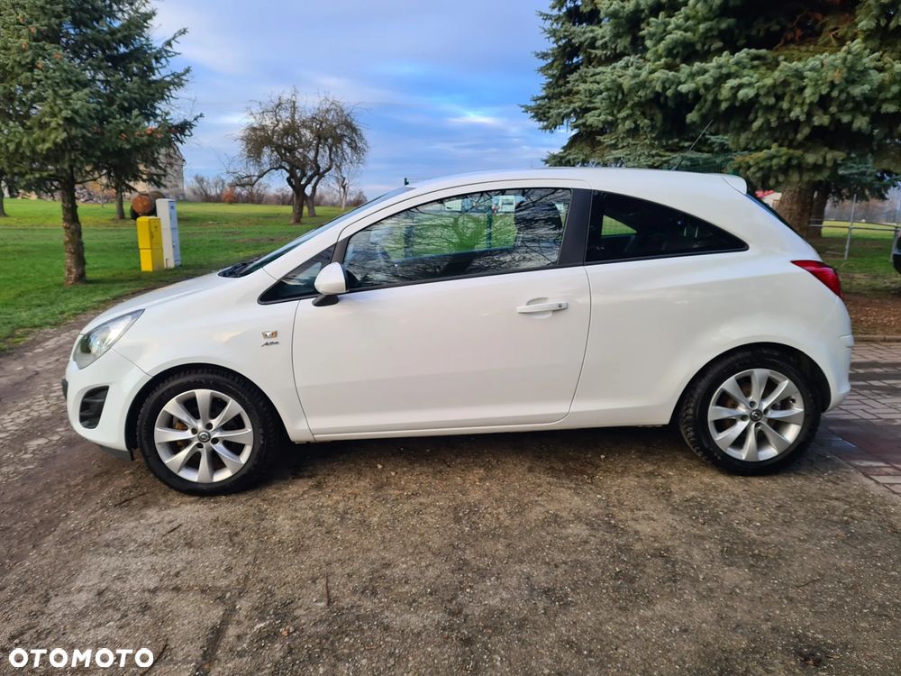Opel Corsa 1.4 16V Edition - 11