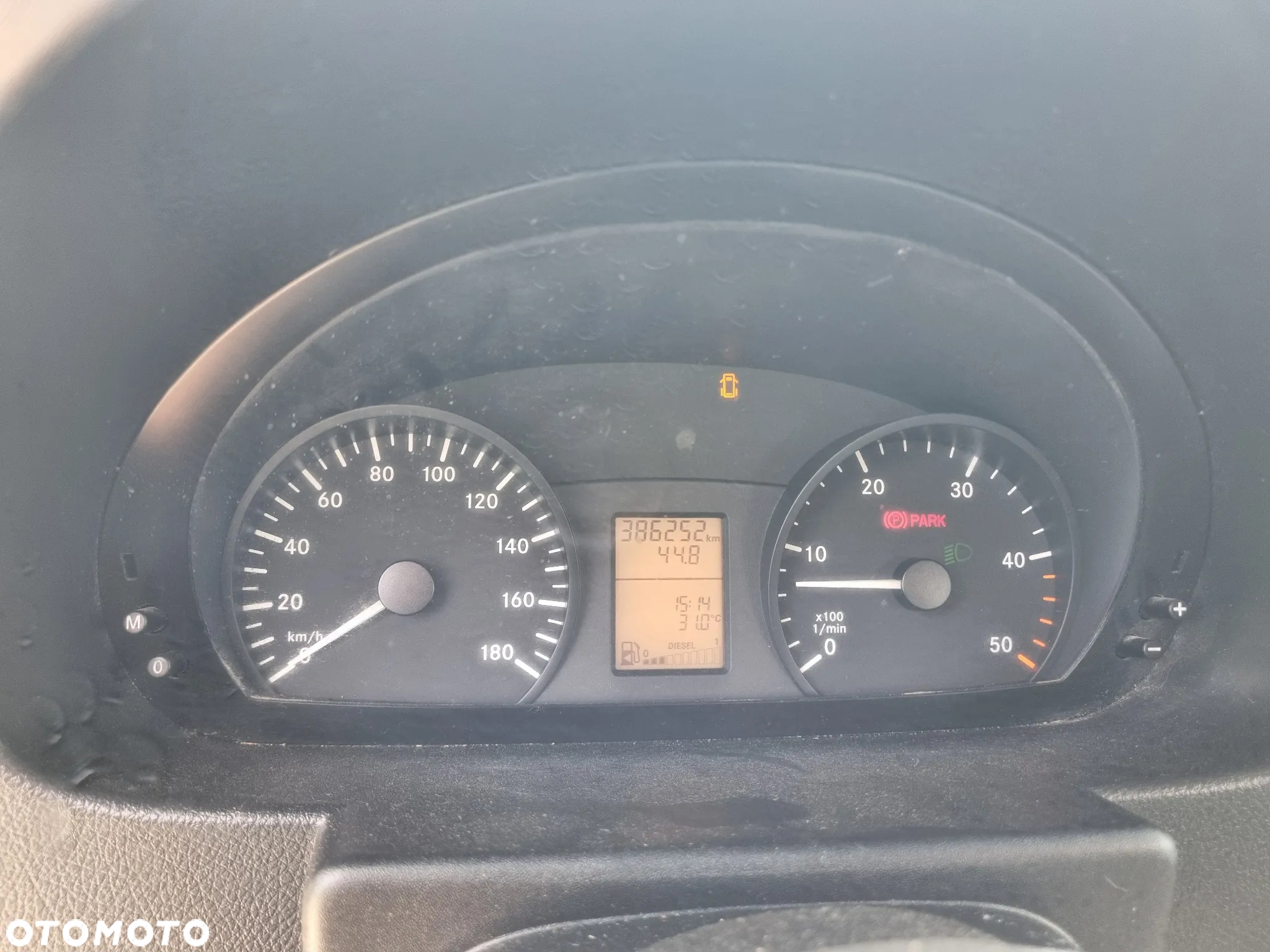 Mercedes-Benz Sprinter - 13