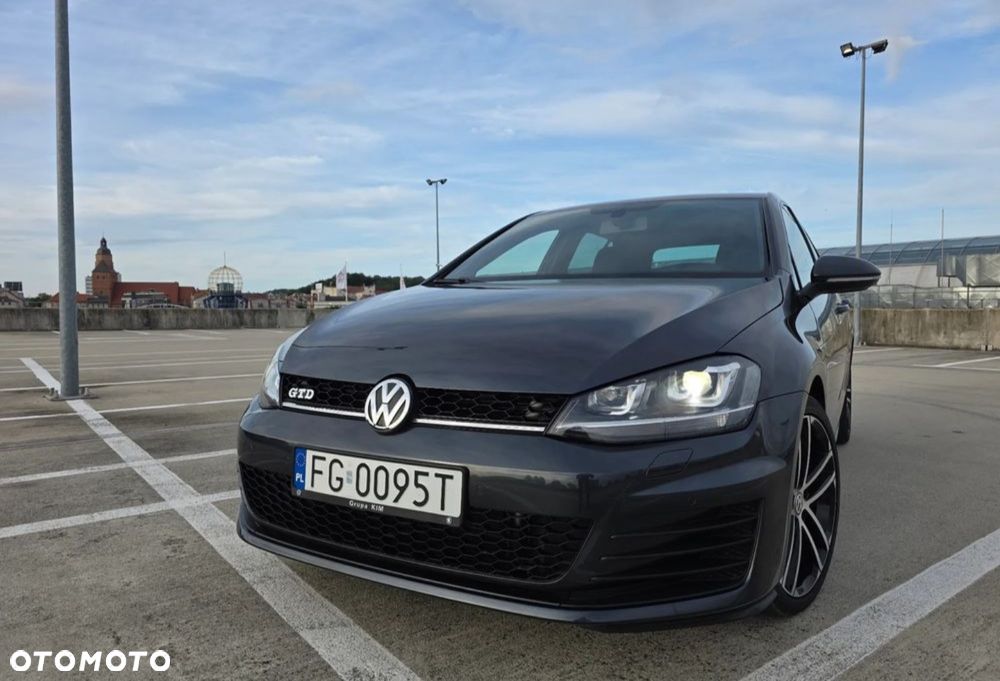 Volkswagen Golf 2.0 TDI BMT GTD - 34