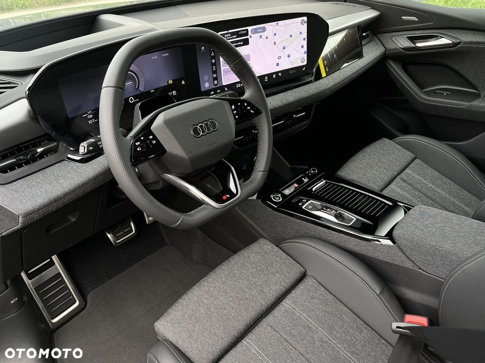 Audi Q6 e-tron - 26
