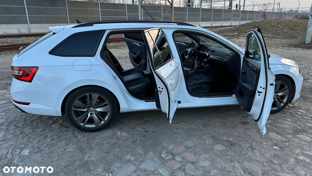 Skoda Superb 2.0 TSI Sportline DSG - 12