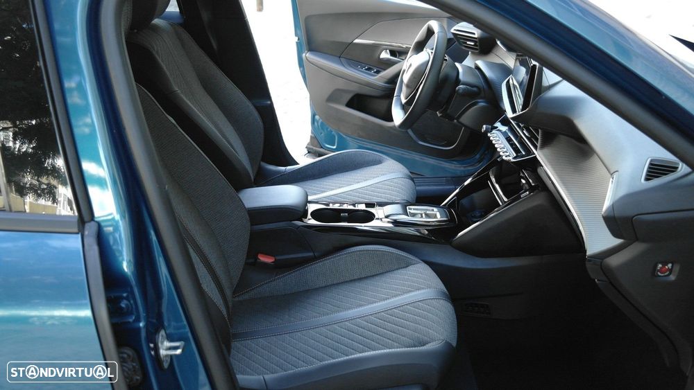 Peugeot e-2008 54 kWh Allure - 20