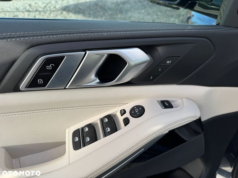 BMW X5 xDrive40i sport - 30