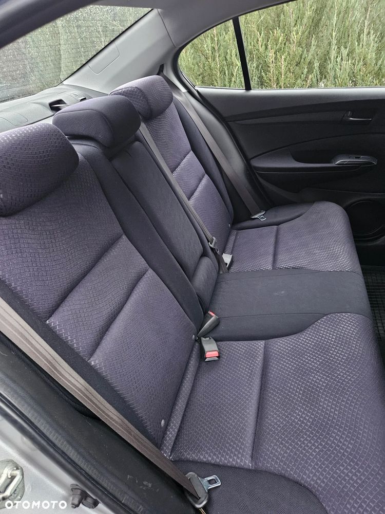 Honda City 1.4 Comfort - 10