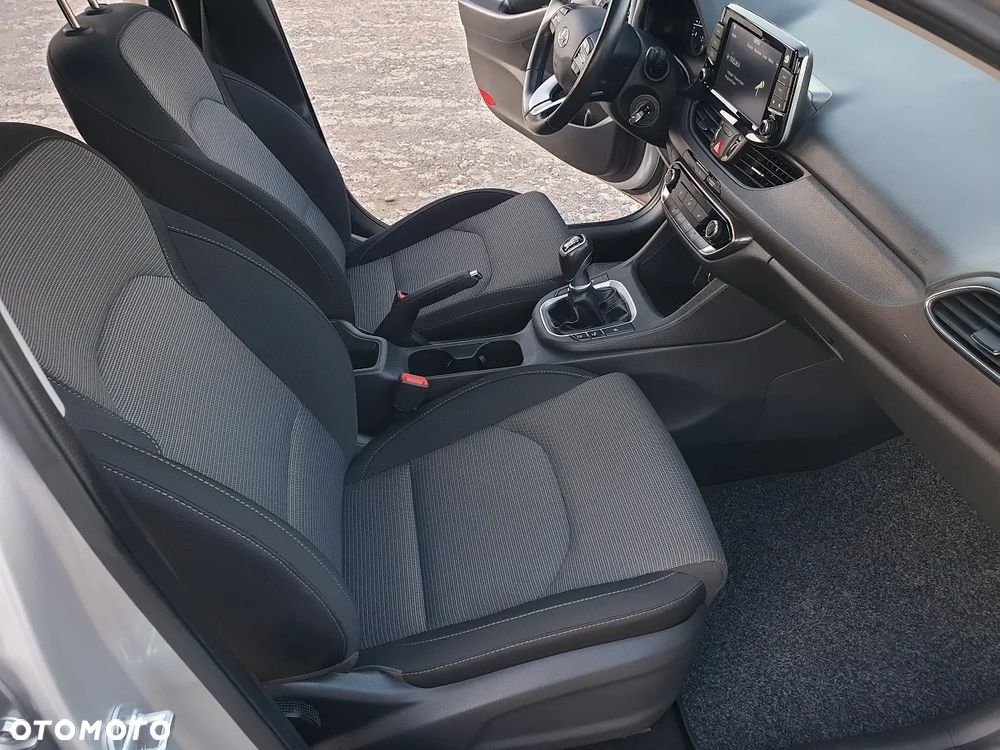 Hyundai i30 - 25