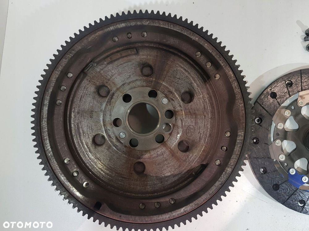 koło dwumasowe 7512693 bmw e46 2.0b - 6