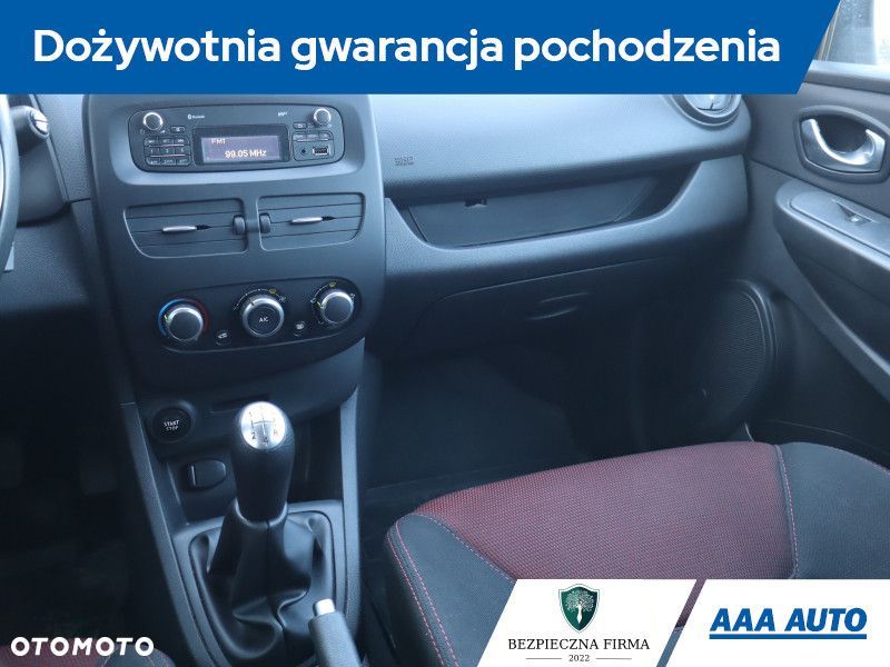 Renault Clio - 10