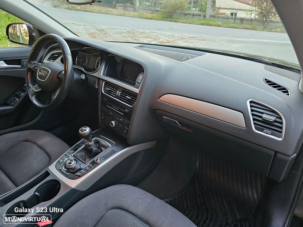 Audi A4 Avant 2.0 TDi - 19