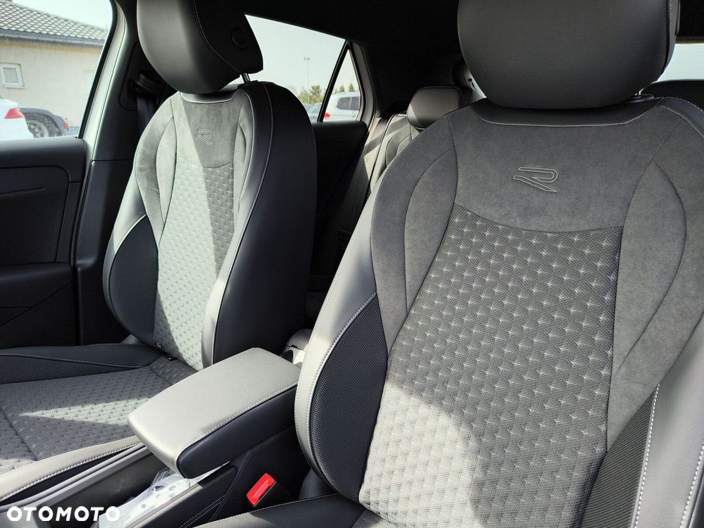 Volkswagen T-Roc - 11