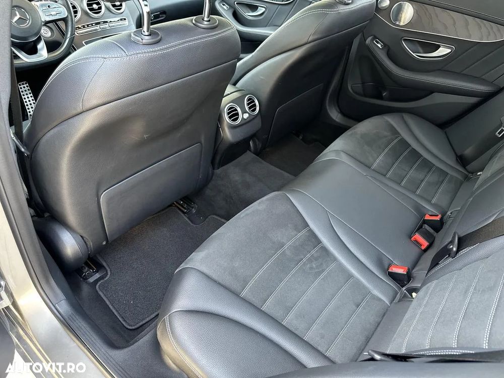 Mercedes-Benz C 200 4MATIC Aut. - 12