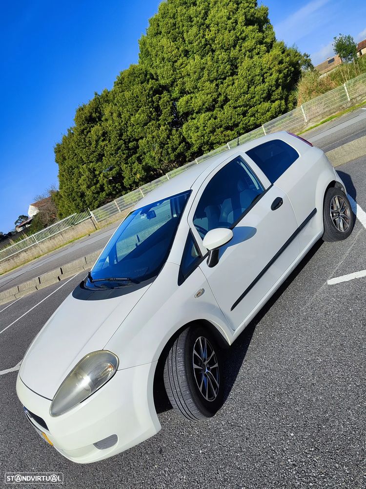 Fiat Grande Punto - 2