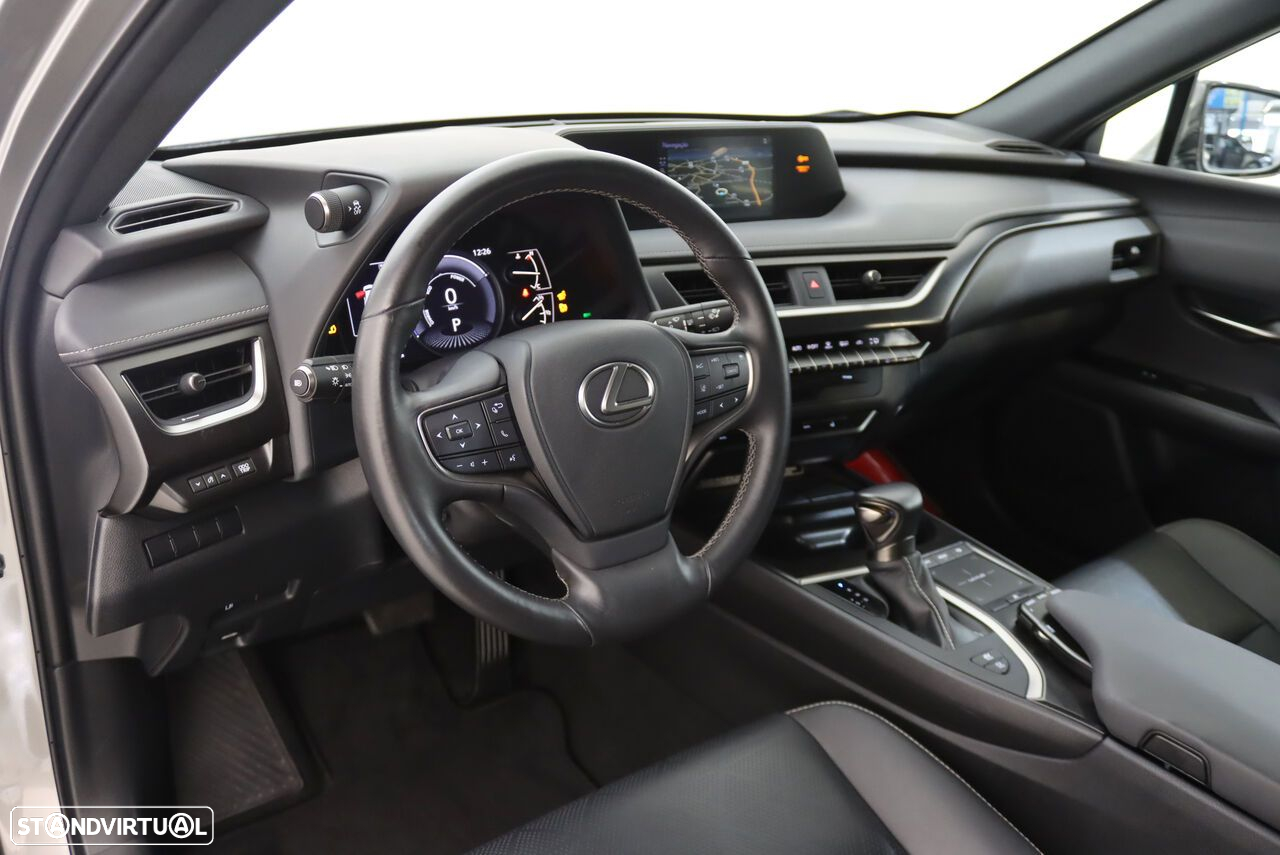 Lexus ux-250h Special Edition (LCA) - 3